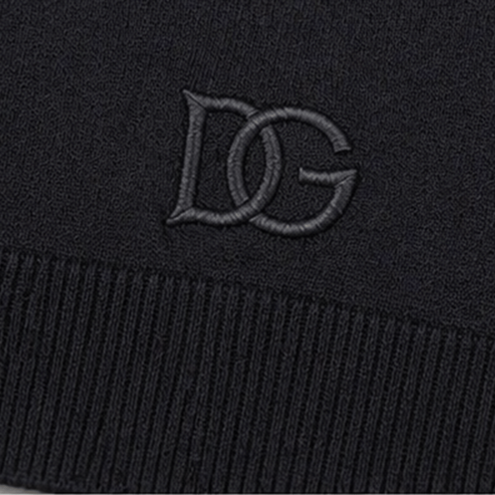 Embroidered detail polo collar knit shirt