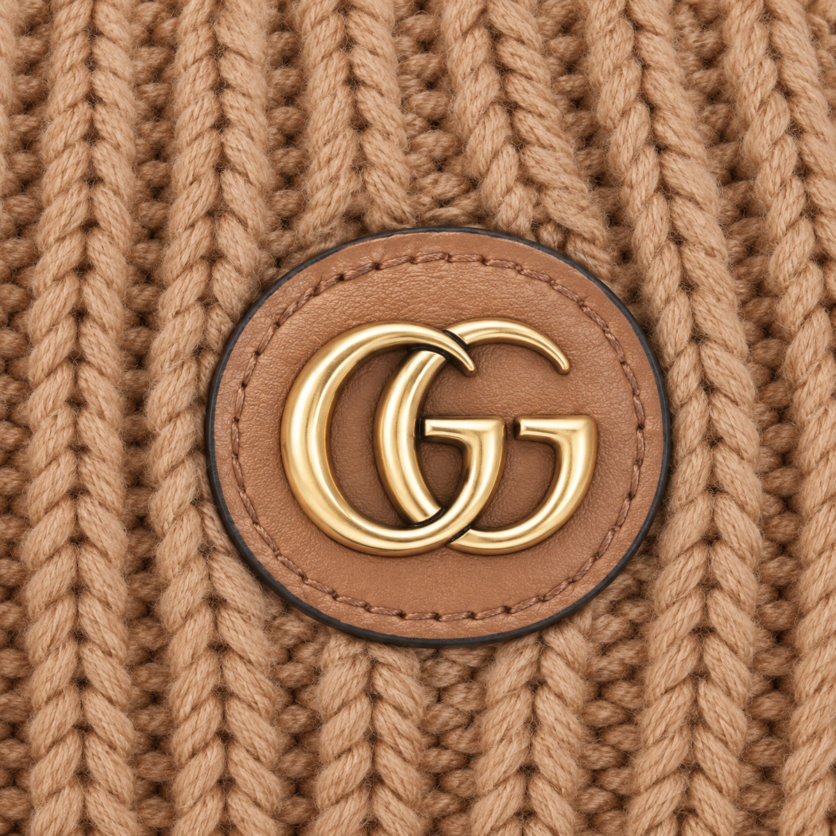 Logo-Plaque Ribbed Knit Beanie